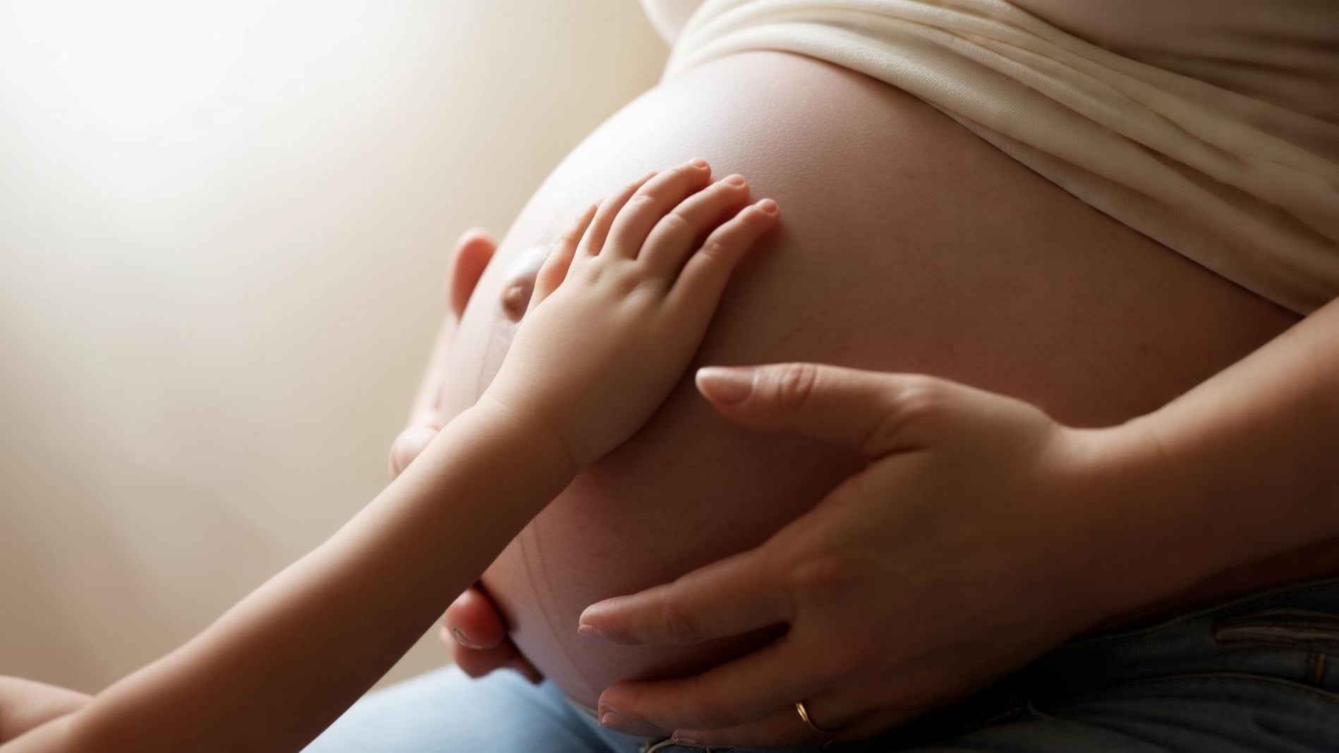 Am I the Only One? Why Pregnancy Changed My Skin & Hair (and What Helps)